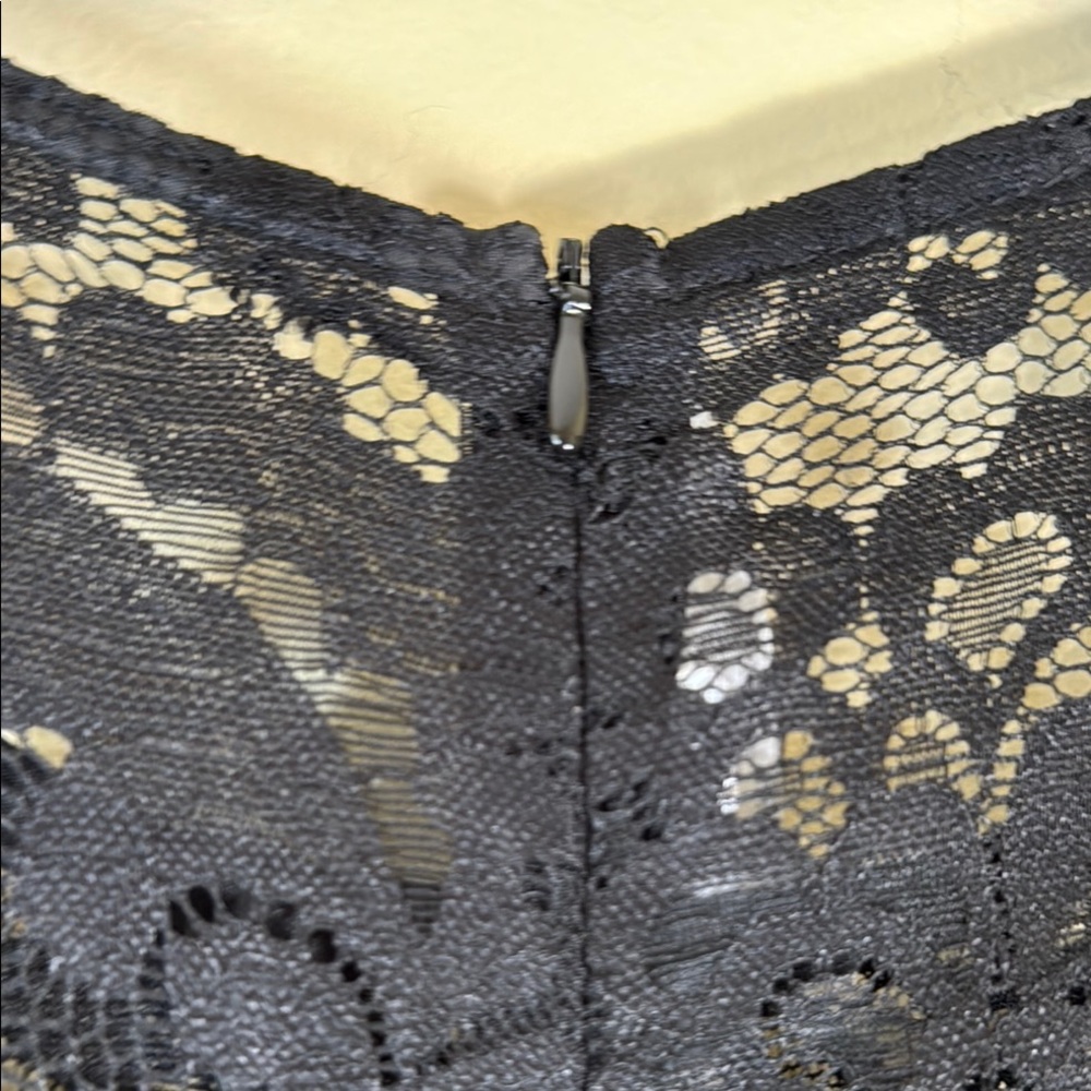 ALLANDWELL Dress Black Lace Midi Sleeveless High Low in Size XL NWT - Picture 13 of 15